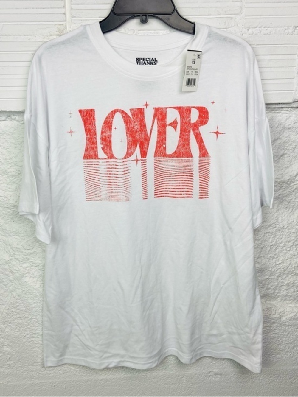 NWT White unisex oversized Short Sleeve Graphic Tee with Red "LOVER" Print XS